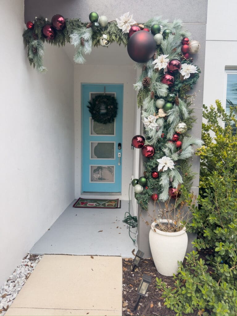 holiday decorating near sarasota