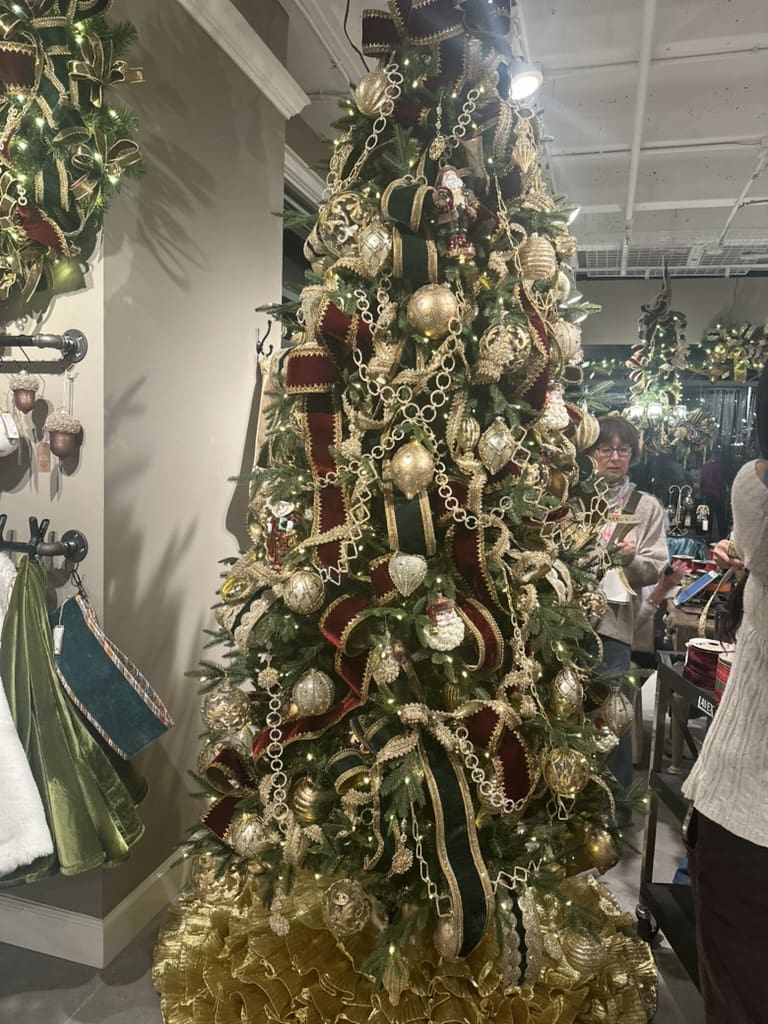 2026 holiday trends bold jewel tones