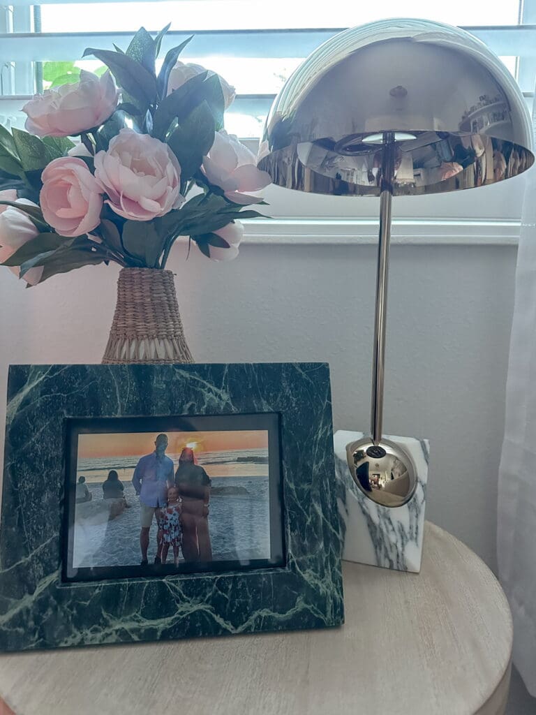 cb2 frame and lamp